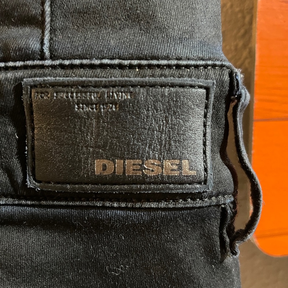 Diesel high waist “skinzee-corset” women’s 25/30 black jeans